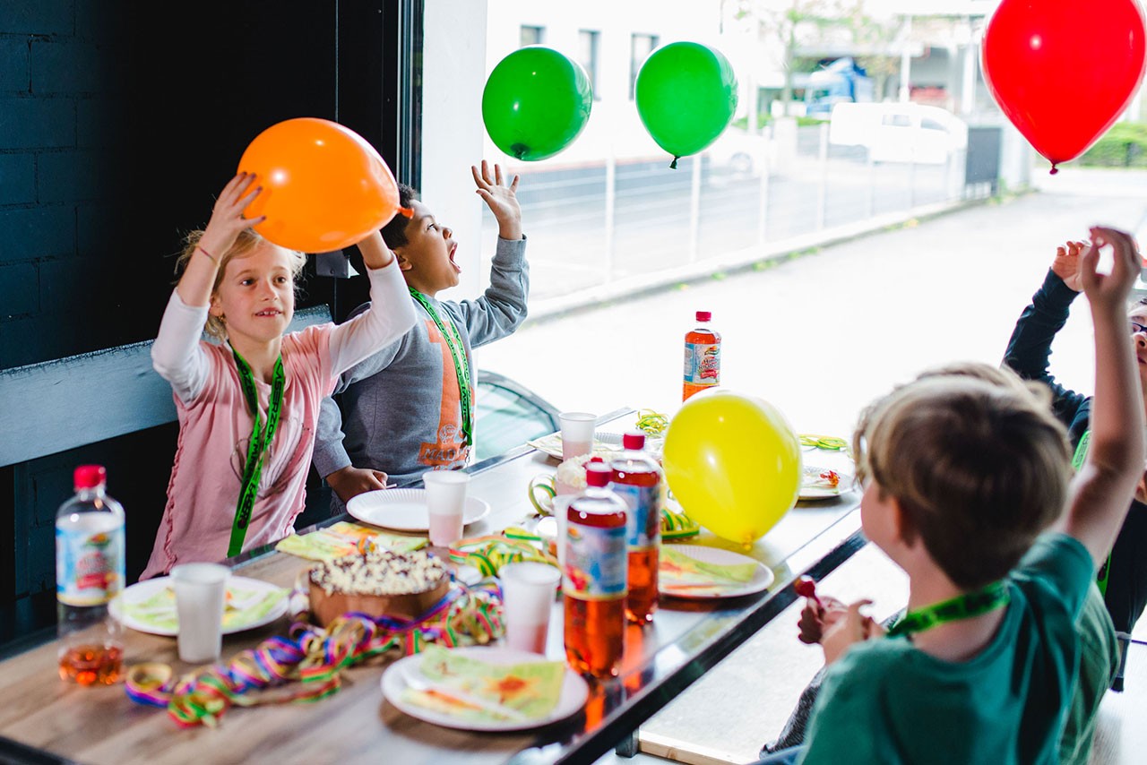 LaserZone Lasertag Kindergeburtstag feiern