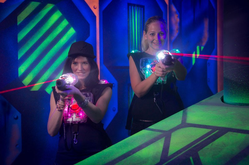 LaserTag Sonderpreis für Bewohner aus Mülheim an der Ruhr laserzone_lasertag_action2