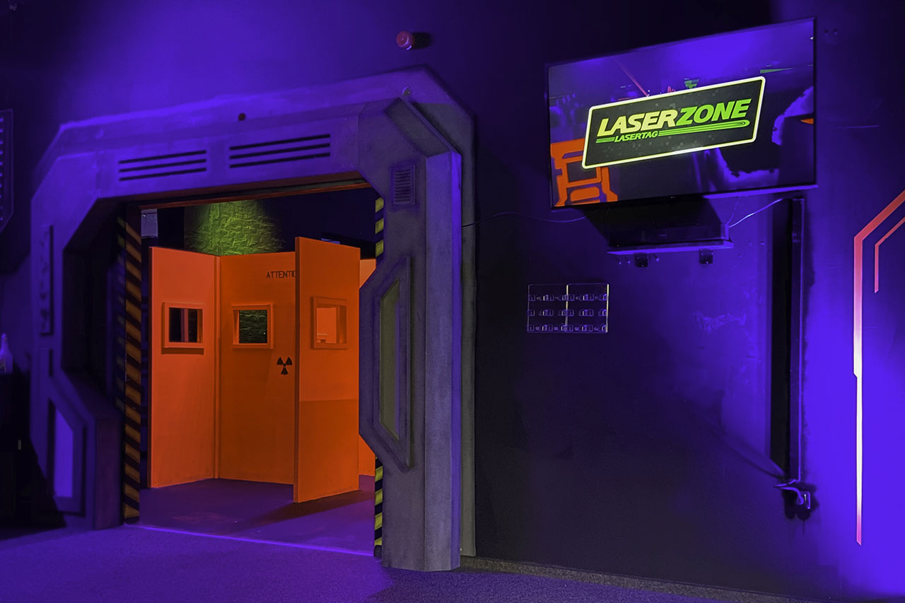 Lasertag Mönchengladbach laserzone_moenchengladbach_lasertag_arena_eingang