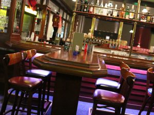 Kooperationspartner ueberuns_lz_duesseldorf_bar-300x225